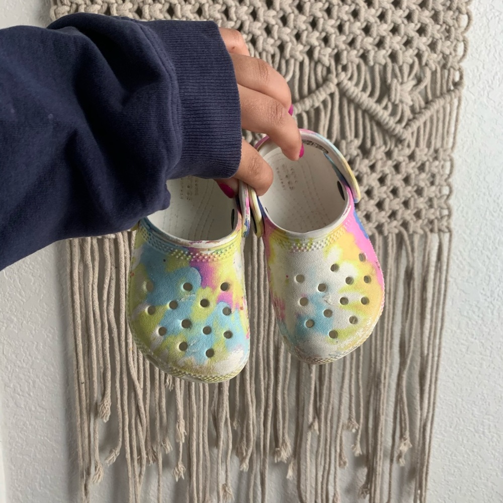 Toddler crocs